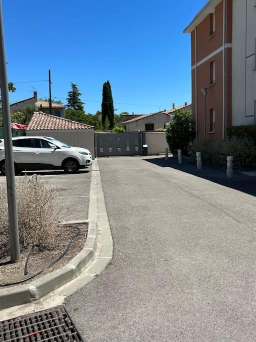 Joli Appt 45 M2 Avec Terrasse Lunel (Herault) Exterior photo